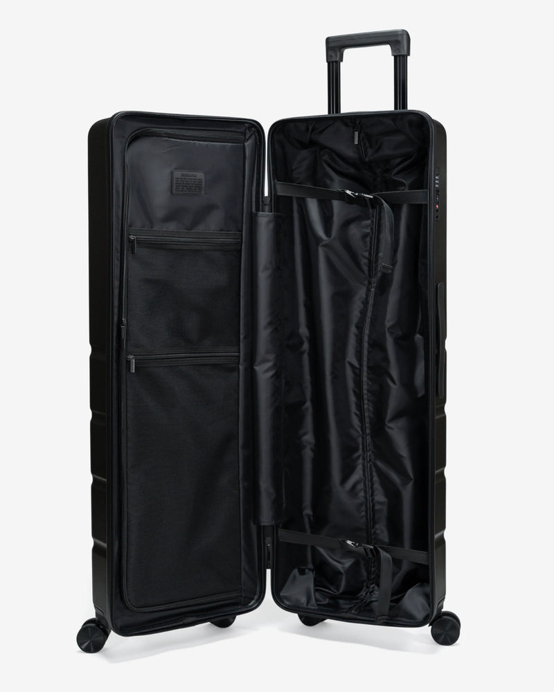 U-Shaped Zip Compartment with Dual Straps