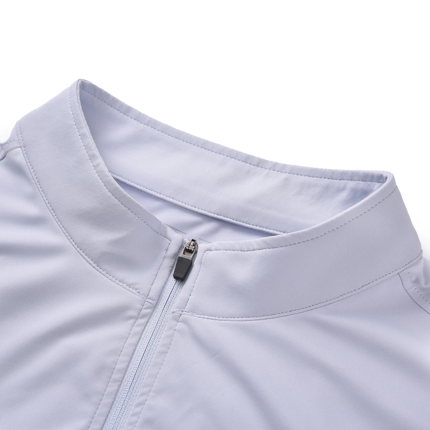 Close-up view of the Québec billiards jersey zipper showing the smooth stitching and clean collar design.